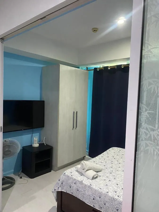 Azure Deluxe Beachview Manila 0*,