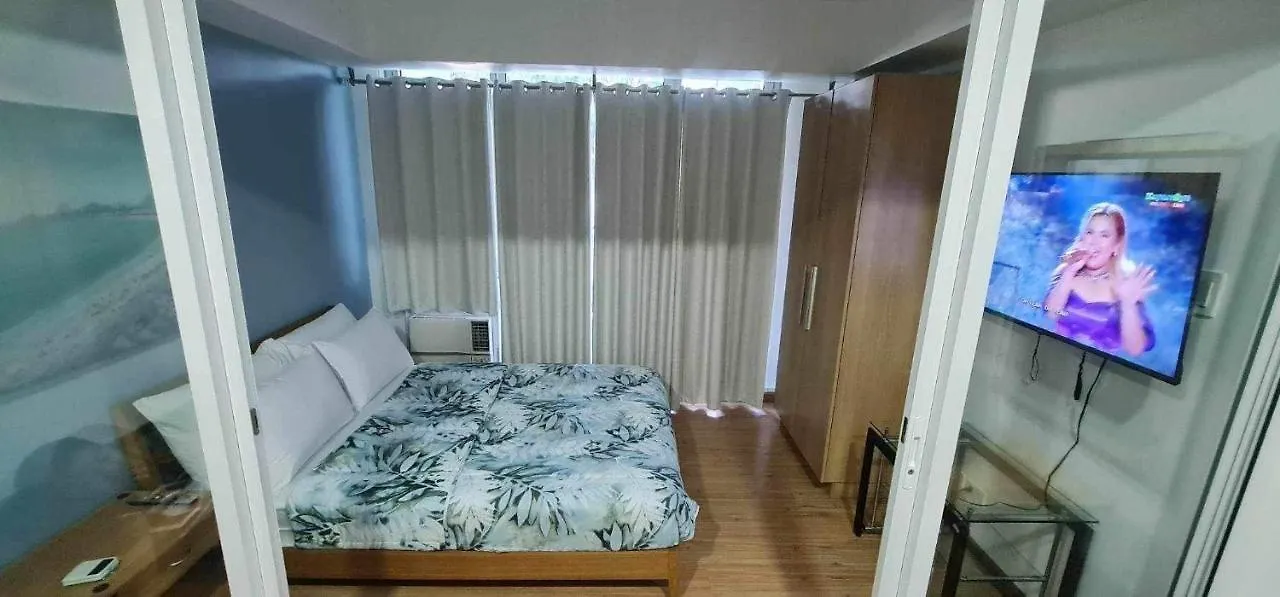 Azure Deluxe Beachview Manila 0*,