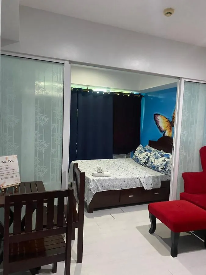 Azure Deluxe Beachview Manila Apartment