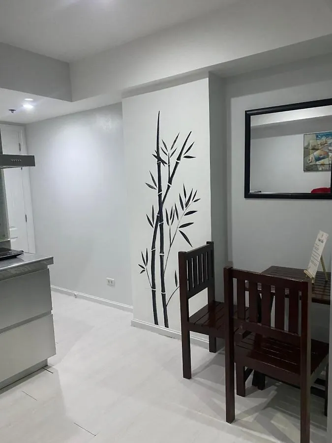 Azure Deluxe Beachview Manila Apartment
