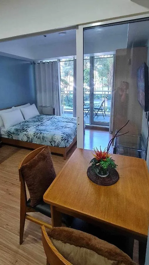 Apartment Azure Deluxe Beachview Manila