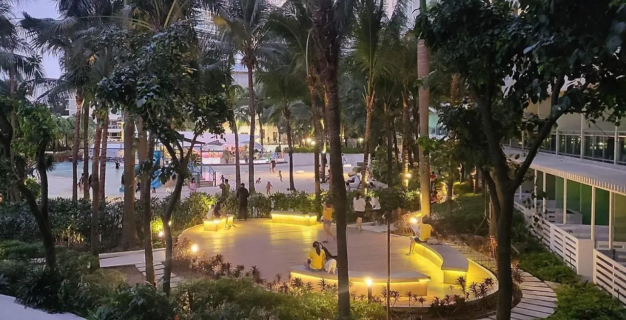 Azure Deluxe Beachview Manila Apartment